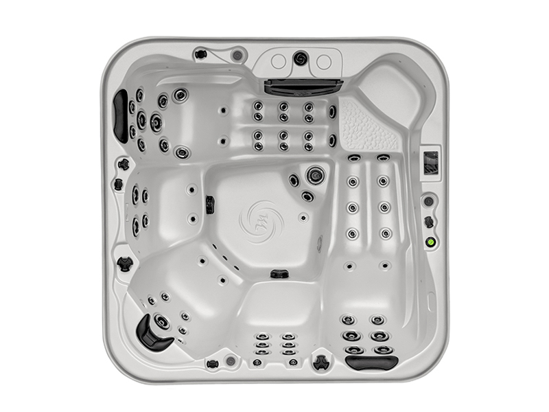 Hot tub C230